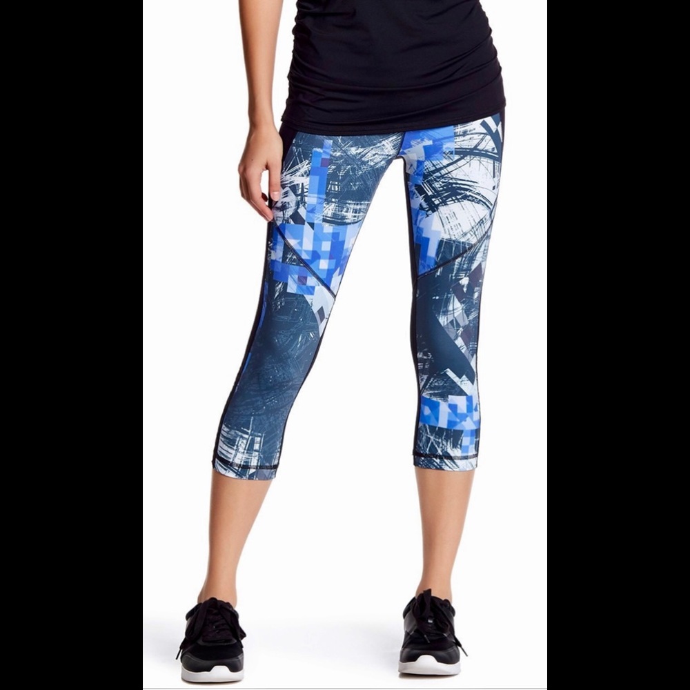 Vimmia Printed Victory Capri Pants